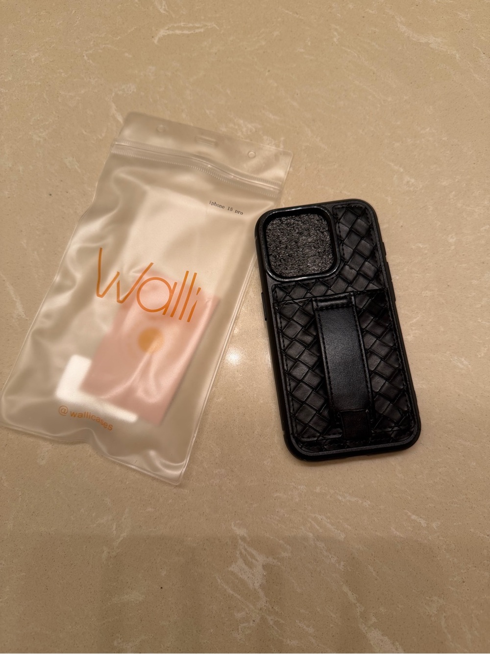 Walli iPhone 15 case